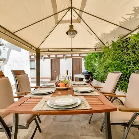 Ortenbach Guest house *