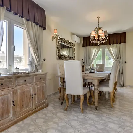 Ortenbach Guest house 4*